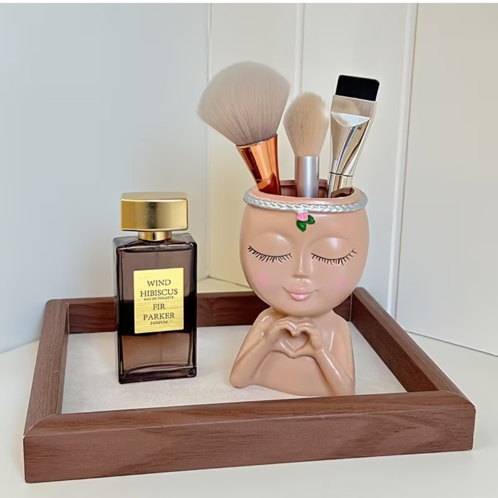 New Face makeup brush holder